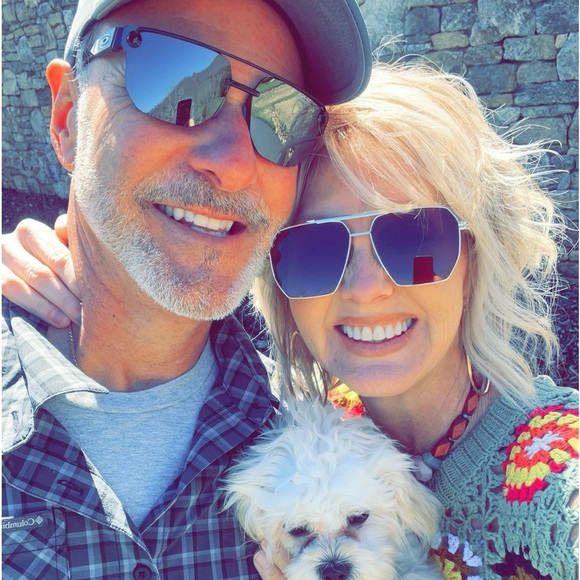 Hello❤️💗🍸🌊 - Picture 2 of 4